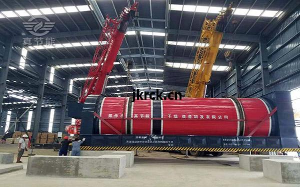 三(san)筒(tong)結(jie)構的酒糟(zao)烘(hong)幹機