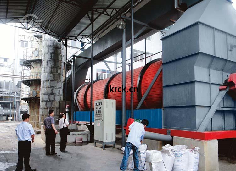 酒渣(zha)烘幹(gan)機(ji)生產(chan)活(huo)動現場(chang)