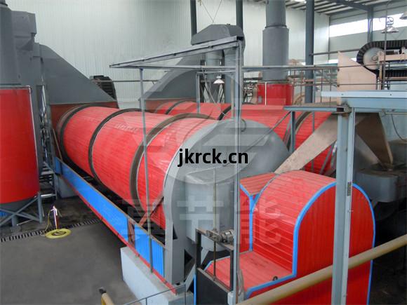 藥(yao)渣(zha)烘幹(gan)設備(bei)案例(li)現(xian)場(chang)