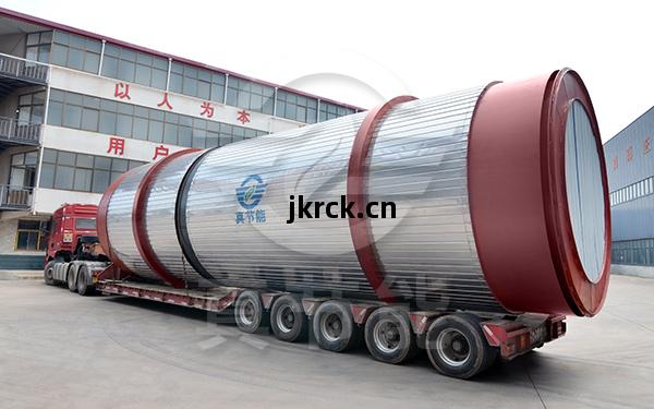 藥渣烘(hong)幹(gan)機運(yun)輸現(xian)場(chang)