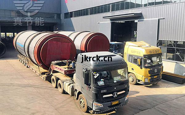 浸(jin)出渣烘(hong)幹(gan)設(she)備運(yun)輸現(xian)場(chang)