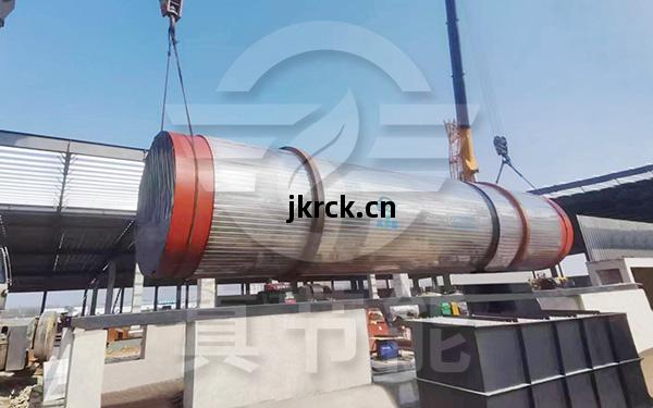 浸出(chu)渣(zha)吊裝(zhuang)現(xian)場(chang)